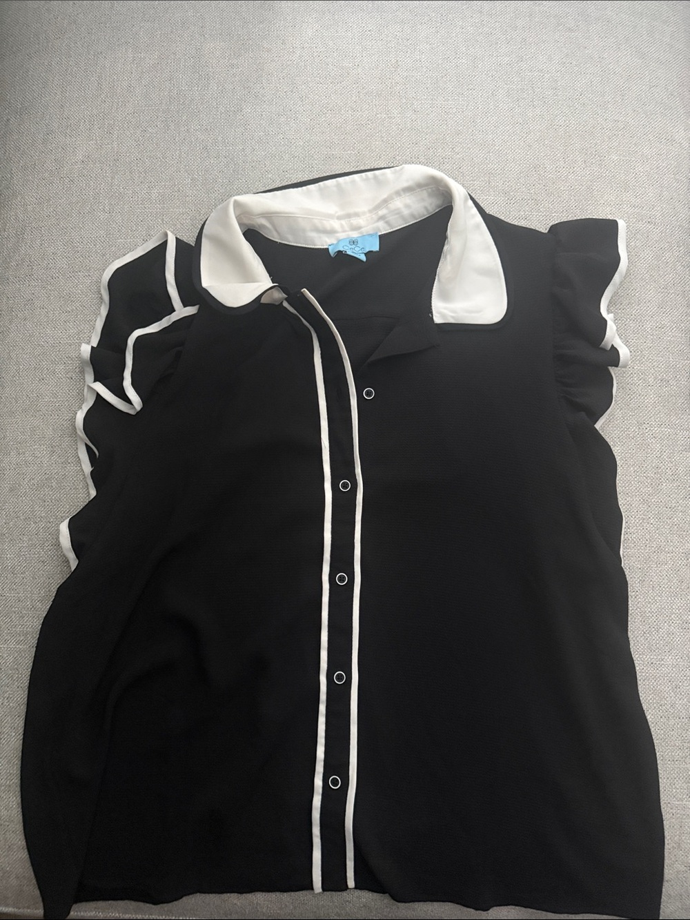 CeCe Black Button-Front Ruffle Sleeve Blouse with White Trim